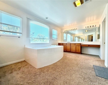 40053 Montage Lane - Photo Thumbnail 34