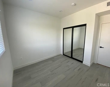 10455 Etiwanda Avenue - Photo Thumbnail 11