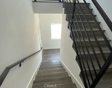10455 Etiwanda Avenue - Photo Thumbnail 19