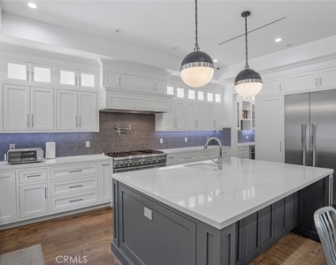 4435 Stansbury - Photo Thumbnail 5
