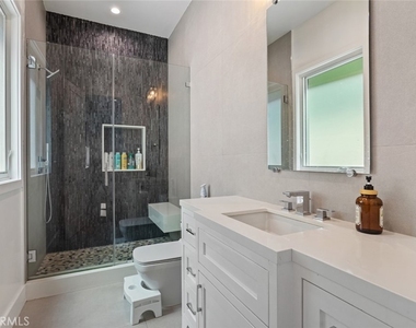 4435 Stansbury - Photo Thumbnail 32