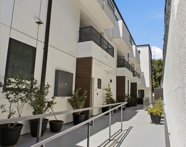 829 N Martel - Photo Thumbnail 1