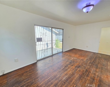9618 Kalmia Street - Photo Thumbnail 14