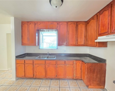 9618 Kalmia Street - Photo Thumbnail 4