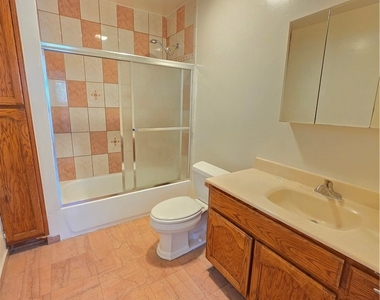 9618 Kalmia Street - Photo Thumbnail 11