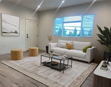10453 Etiwanda Avenue - Photo Thumbnail 2