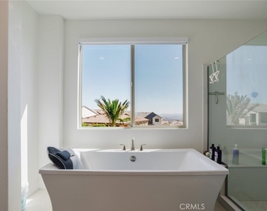 11743 Canoga Avenue - Photo Thumbnail 52
