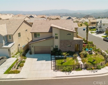 11743 Canoga Avenue - Photo Thumbnail 73