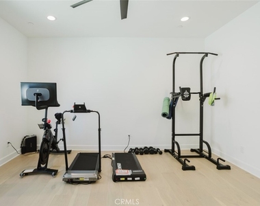 11743 Canoga Avenue - Photo Thumbnail 40