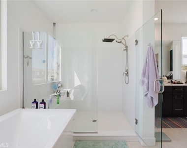 11743 Canoga Avenue - Photo Thumbnail 54