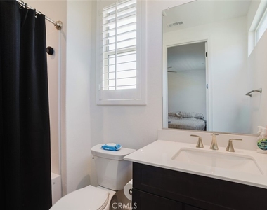 11743 Canoga Avenue - Photo Thumbnail 46