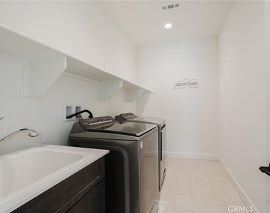 11743 Canoga Avenue - Photo Thumbnail 48