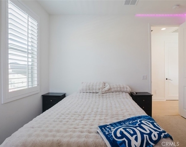 11743 Canoga Avenue - Photo Thumbnail 47