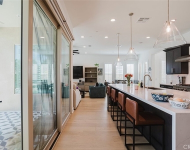 11743 Canoga Avenue - Photo Thumbnail 32