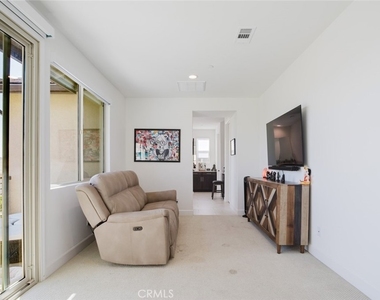 11743 Canoga Avenue - Photo Thumbnail 55