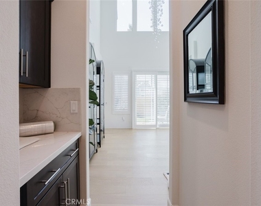 11743 Canoga Avenue - Photo Thumbnail 17