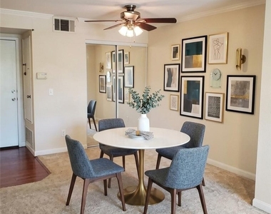 5545 Canoga Avenue - Photo Thumbnail 3