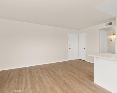 2640 Hermosa Avenue - Photo Thumbnail 11