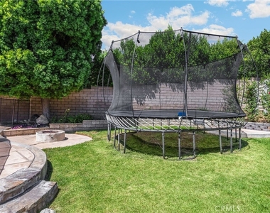 1025 Woodcrest - Photo Thumbnail 31