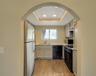 900 N Harbor Boulevard - Photo Thumbnail 17