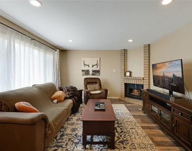 900 N Harbor Boulevard - Photo Thumbnail 7