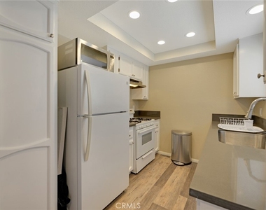 900 N Harbor Boulevard - Photo Thumbnail 14