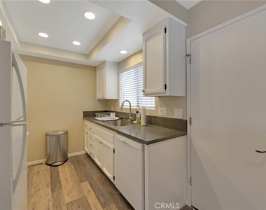 900 N Harbor Boulevard - Photo Thumbnail 13