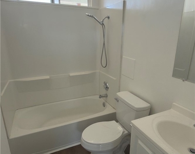 622 N Olive - Photo Thumbnail 2