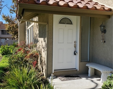 18269 Peters Court - Photo Thumbnail 2