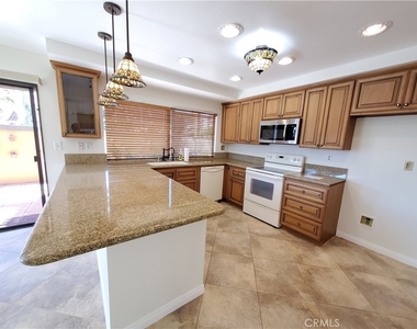 18269 Peters Court - Photo Thumbnail 6