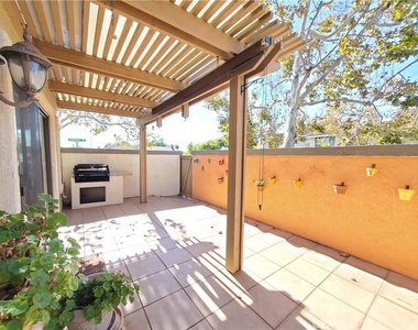 18269 Peters Court - Photo Thumbnail 12