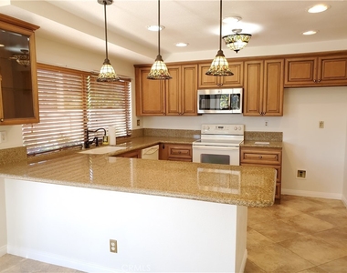 18269 Peters Court - Photo Thumbnail 9