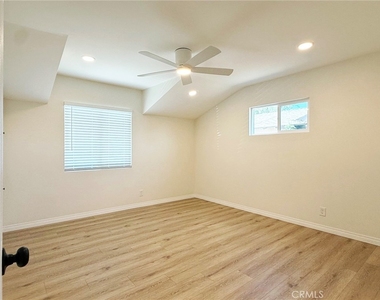 10170 Fern Avenue - Photo Thumbnail 10