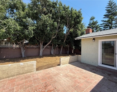 10170 Fern Avenue - Photo Thumbnail 19