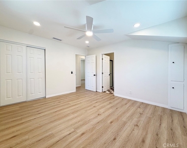 10170 Fern Avenue - Photo Thumbnail 11