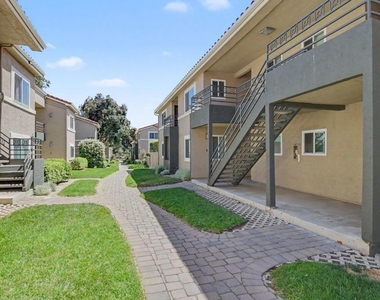 7405 Charmant Dr - Photo Thumbnail 1