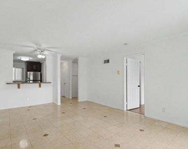 7405 Charmant Dr - Photo Thumbnail 10