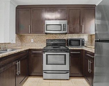 7405 Charmant Dr - Photo Thumbnail 4