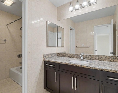 7405 Charmant Dr - Photo Thumbnail 20