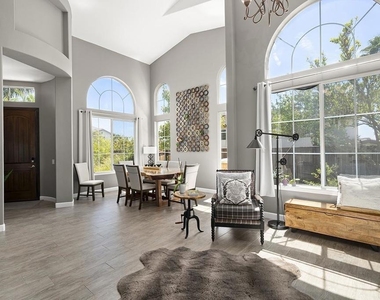 612 El Portal Drive - Photo Thumbnail 1
