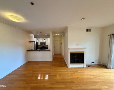 156 S Oak Knoll Avenue - Photo Thumbnail 5