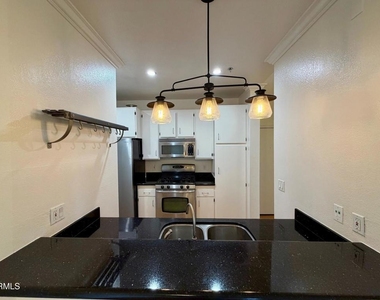 156 S Oak Knoll Avenue - Photo Thumbnail 8