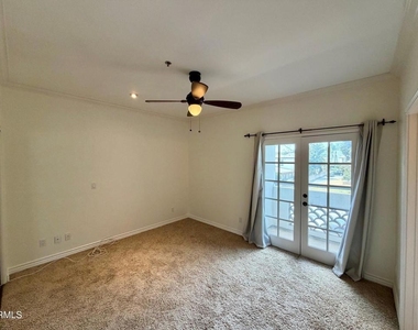 156 S Oak Knoll Avenue - Photo Thumbnail 12