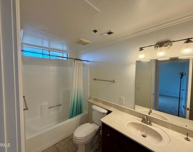 156 S Oak Knoll Avenue - Photo Thumbnail 10