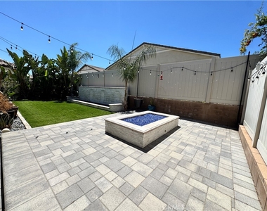 2323 Palmer - Photo Thumbnail 12