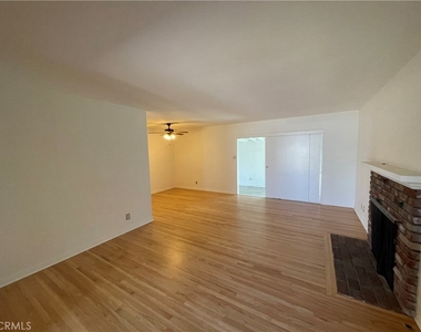 1440 E Rose Avenue - Photo Thumbnail 3