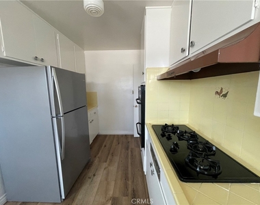 1440 E Rose Avenue - Photo Thumbnail 9