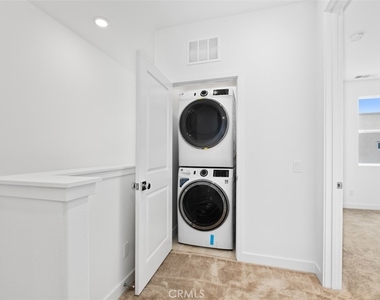 1637 W Lincoln Avenue - Photo Thumbnail 33