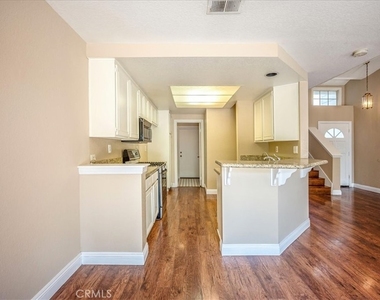 13512 Pecan Lane - Photo Thumbnail 7