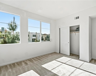 608 Cultivate - Photo Thumbnail 41